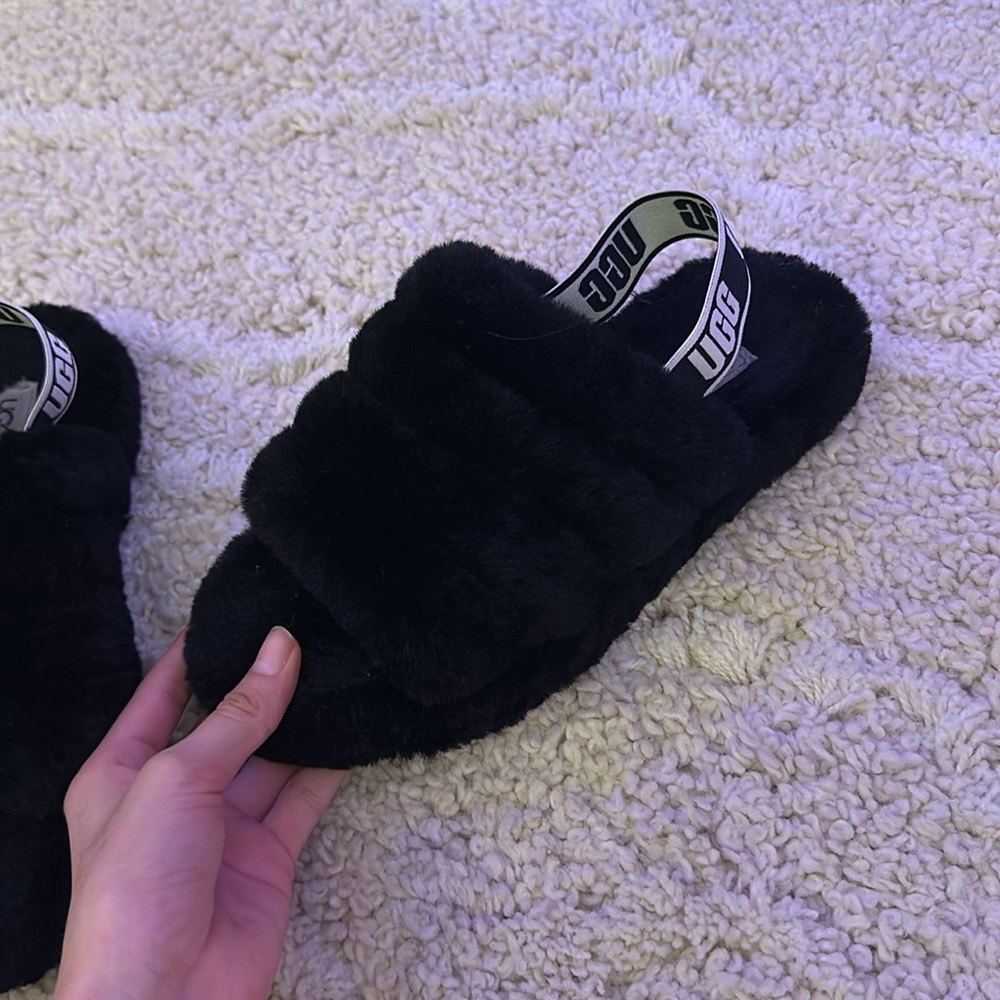 Ugg Fluf yeah! Open-Toed UGG slippers•🥰😍❤️ - Picture 3 of 6